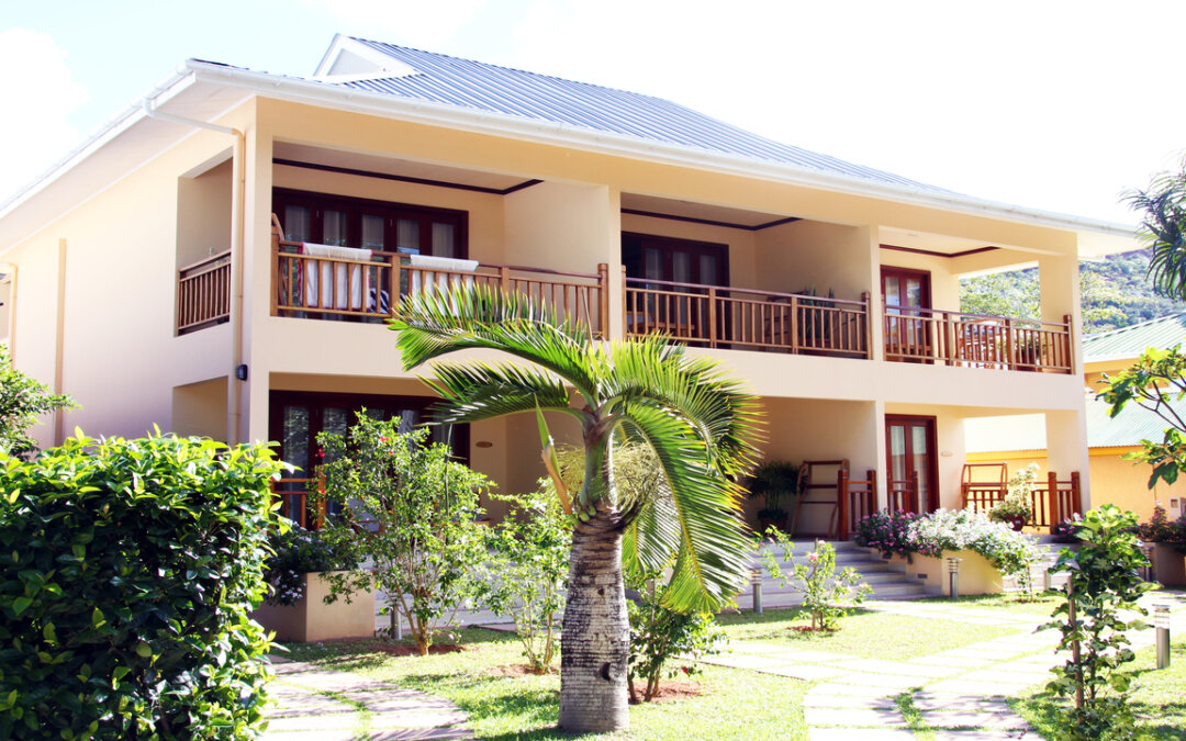 Pirogue Lodge