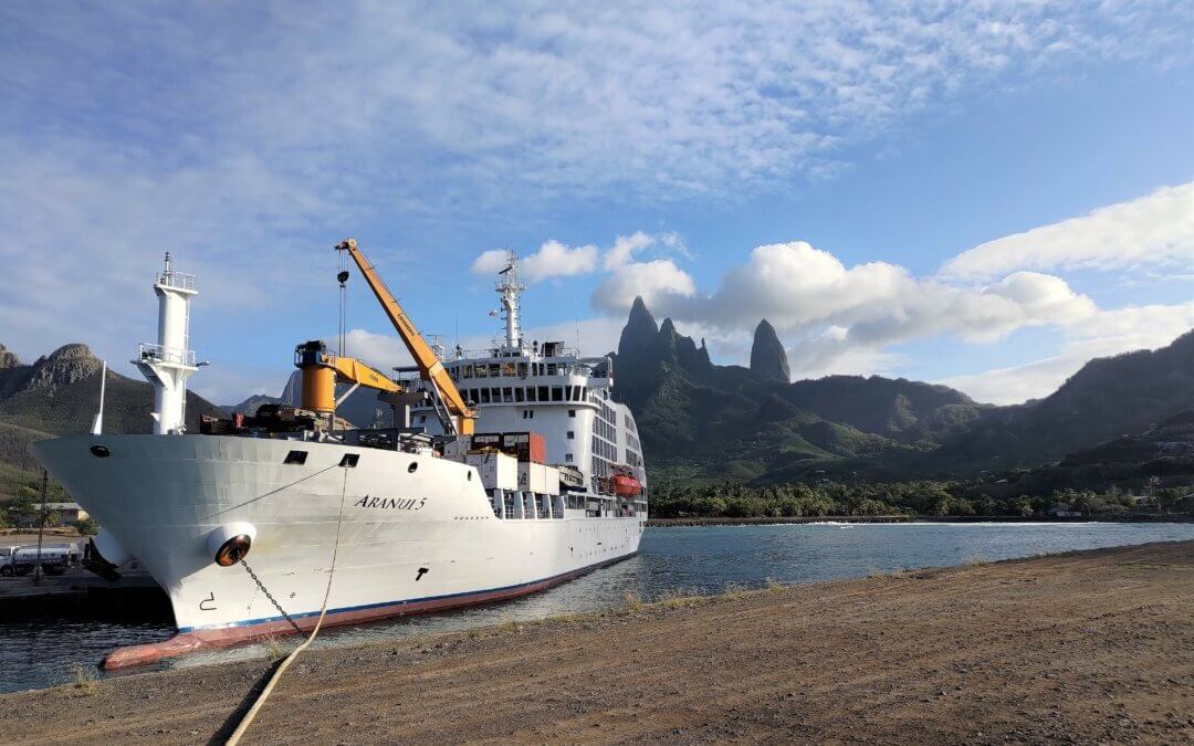 Visitare le Isole Marchesi con Aranui 5, nave cargo e crociera