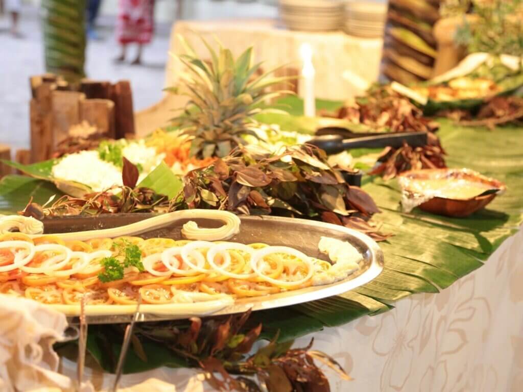2.Tiki Village – Tahitian Feast (3)
