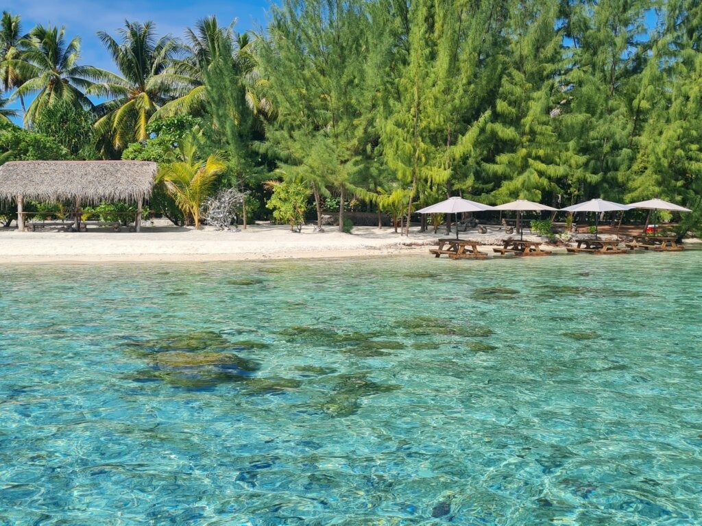 5.ARE Tahaa Boat Tour – Motu (3)