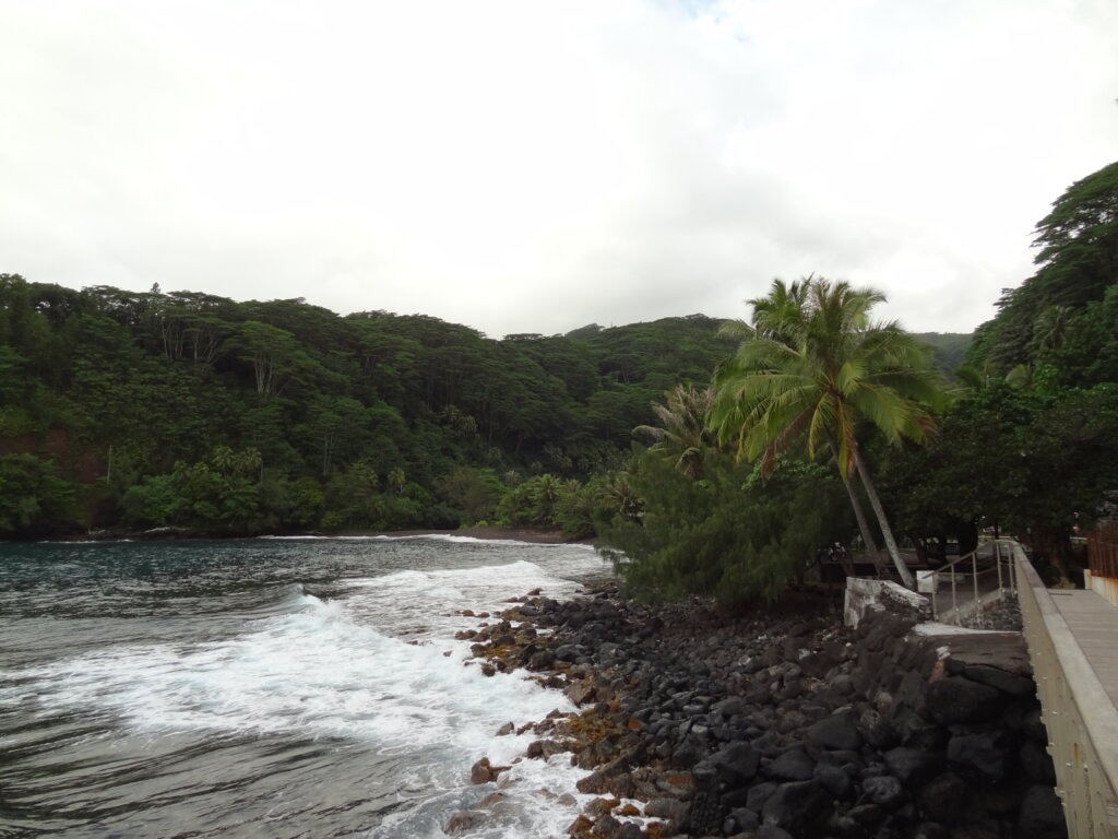 PPT_Tahiti island Tour.Blowhole.4