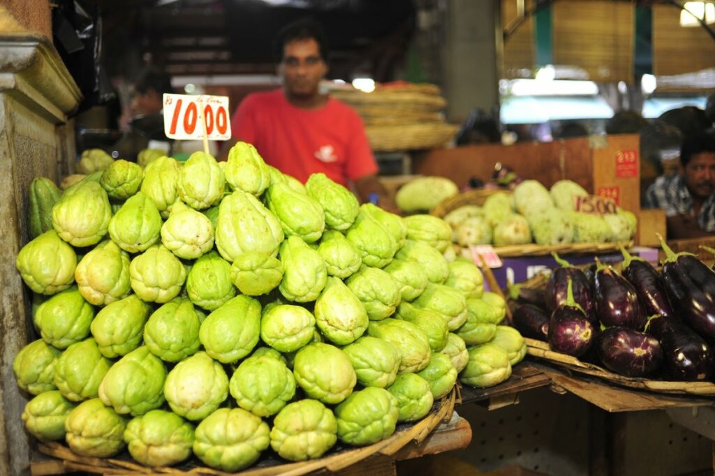 Stroll in the Past Port Louis Market