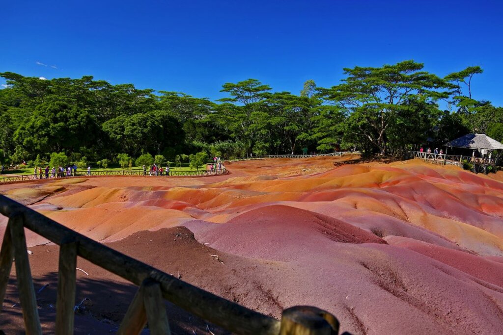 Wild South Chamarel Coloured Earth(1)