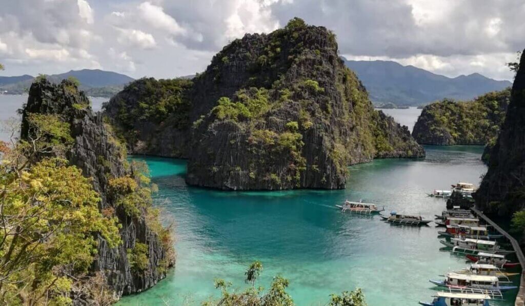 Kayangan Lake 1