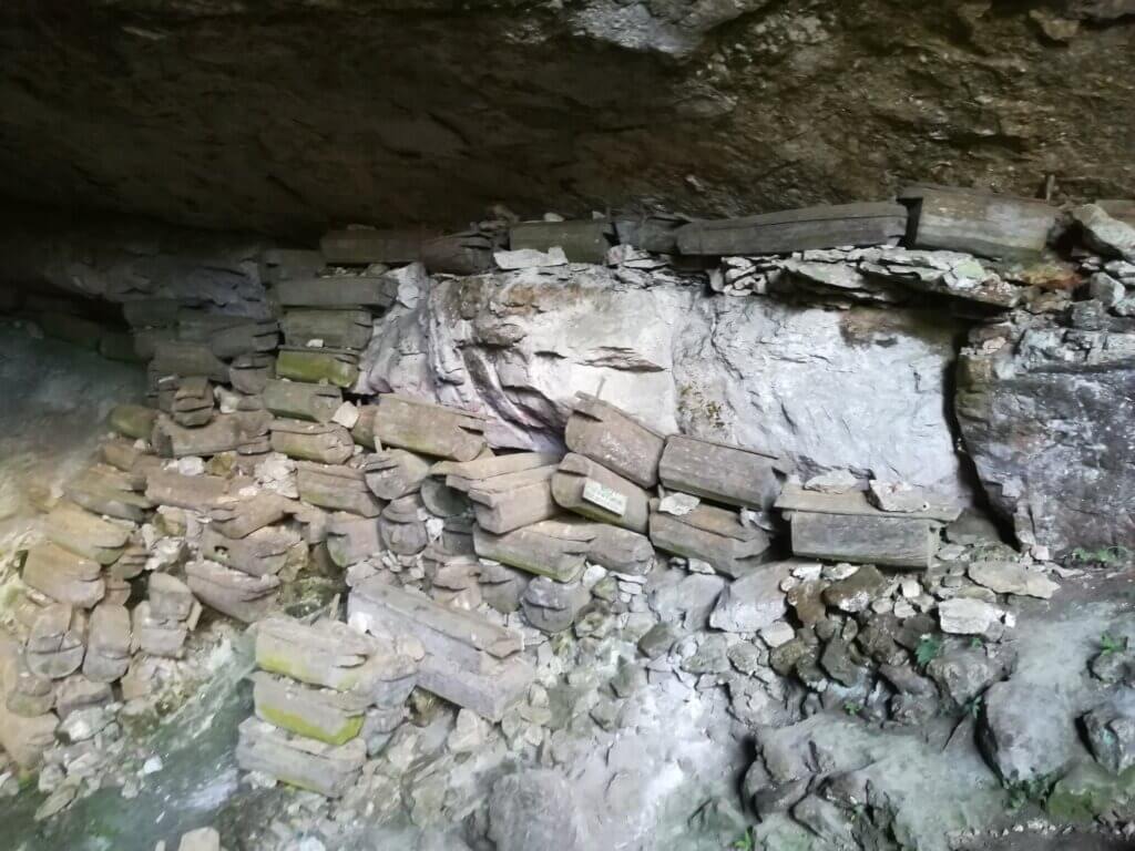 Grotta-di-Lumiang-Sagada-Filippine