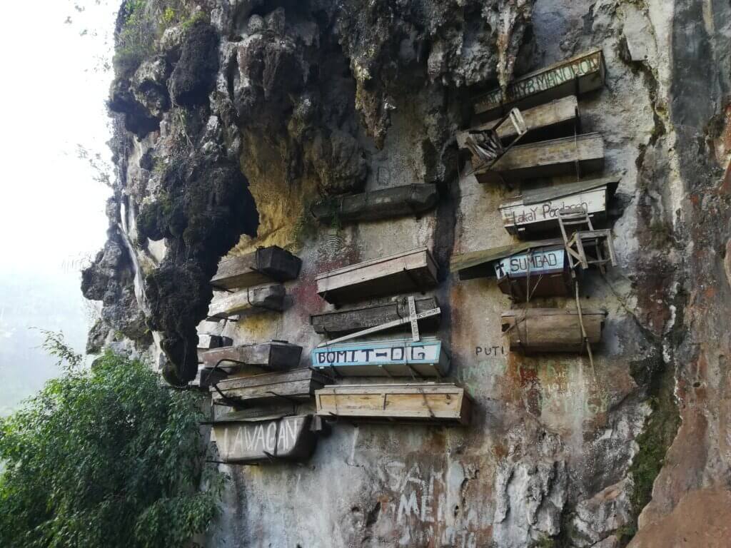 Hanging-Coffins-Sagada-Filippine