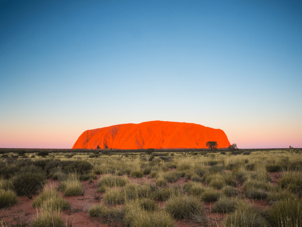 Ayers_Rock[1]